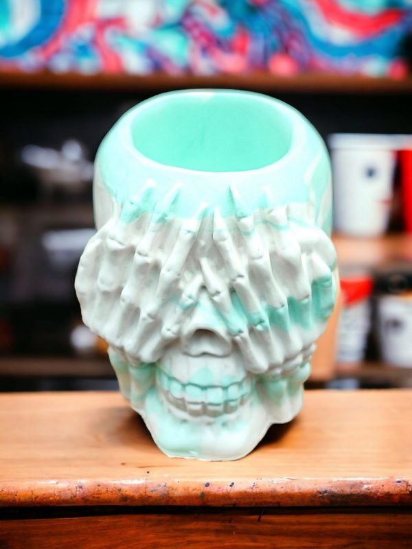Skull Resin Pot - Image 4