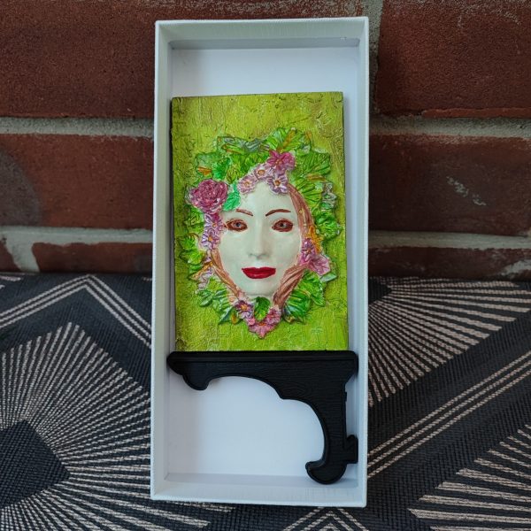 Woman's face decoration - Image 5