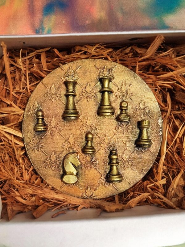 Chees Majesty Decorative Wood Slice , Unique Gift Idea - Image 2
