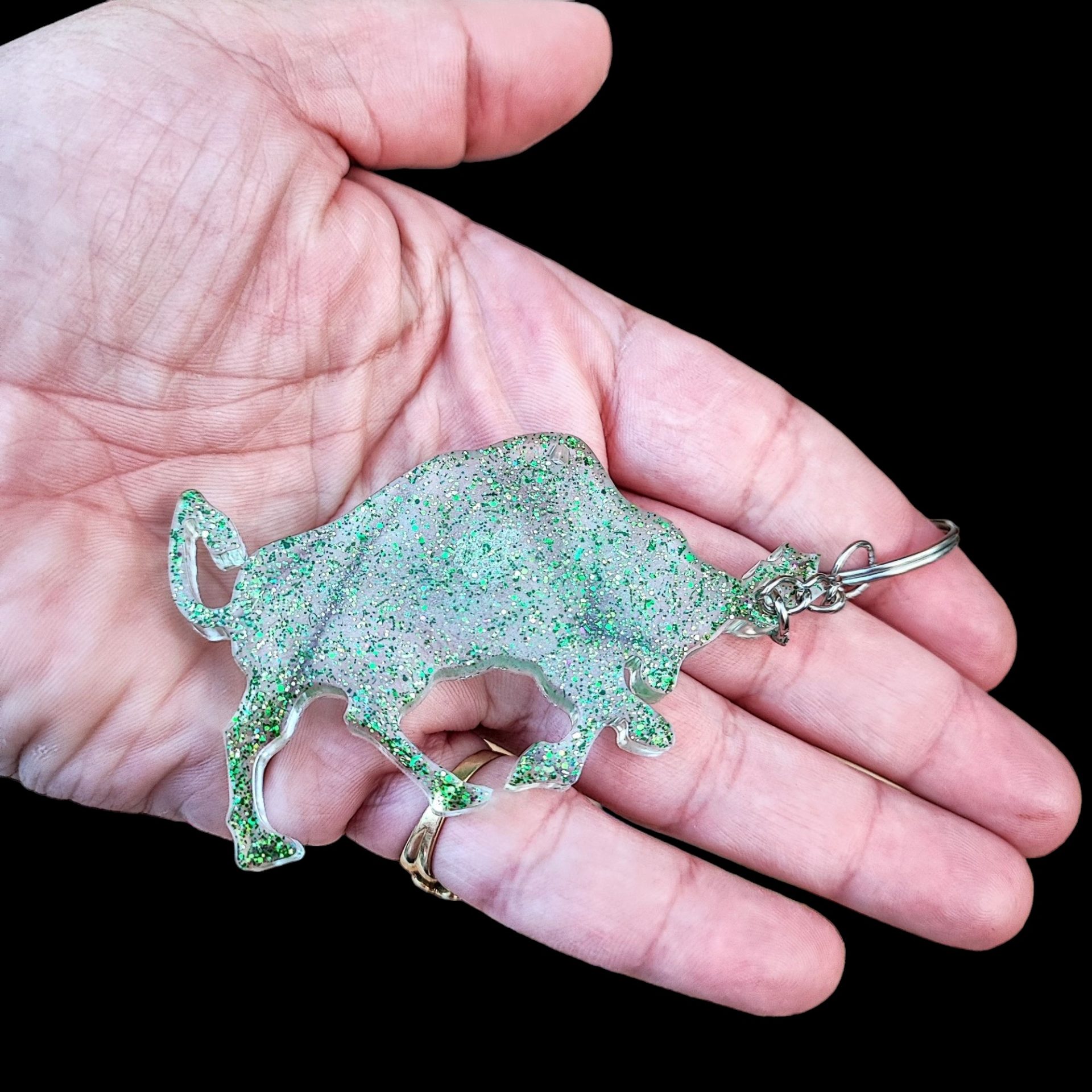 Unleash Strength: Taurus Zodiac Keyring-no.1 Gift