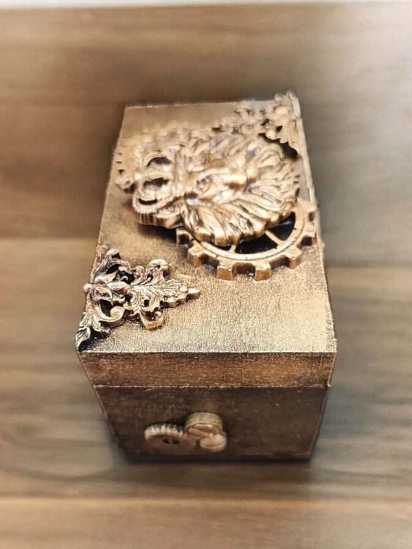 Small Beautiful Gold Jewellery Box - Image 5