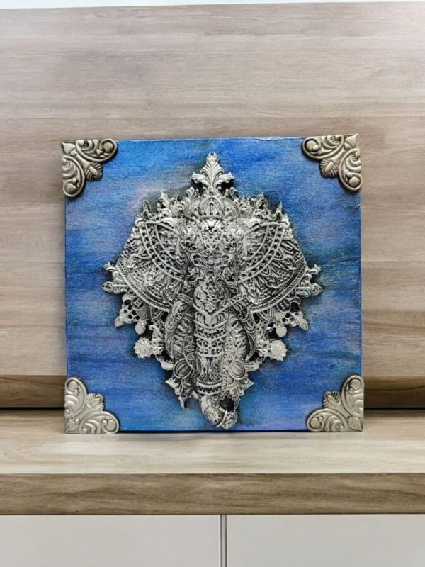 Silver Elephant Wall Decoration , Beautiful 15x15 cm Resin Wall Art