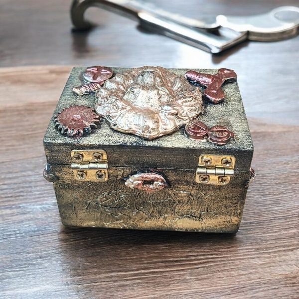 Vintage Steampunk Style Lion Head Ring Box - Image 4