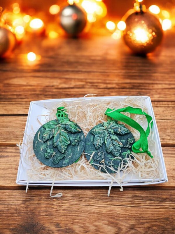 Handmade Oak Leaf Ornament-Nature-Inspired Green Leaf Decoration - Image 4