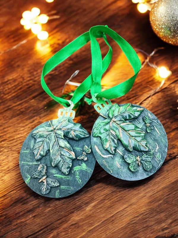 Handmade Oak Leaf Ornament-Nature-Inspired Green Leaf Decoration