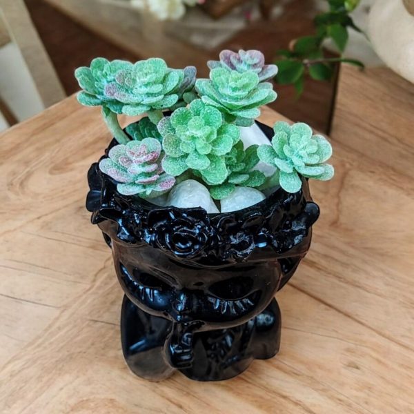 Black ''Shh''Resin Girl Planter