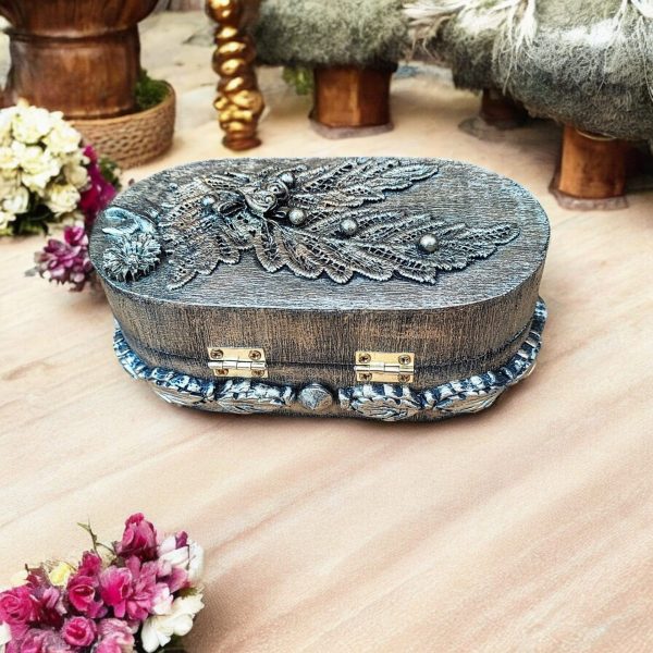 Handcrafted Antique-Style Decorative Oval Trinket Box - Image 2