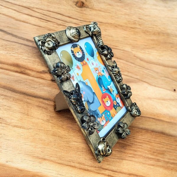 Handmade Vintage-Style Safari-Themed Picture Frame - Image 2